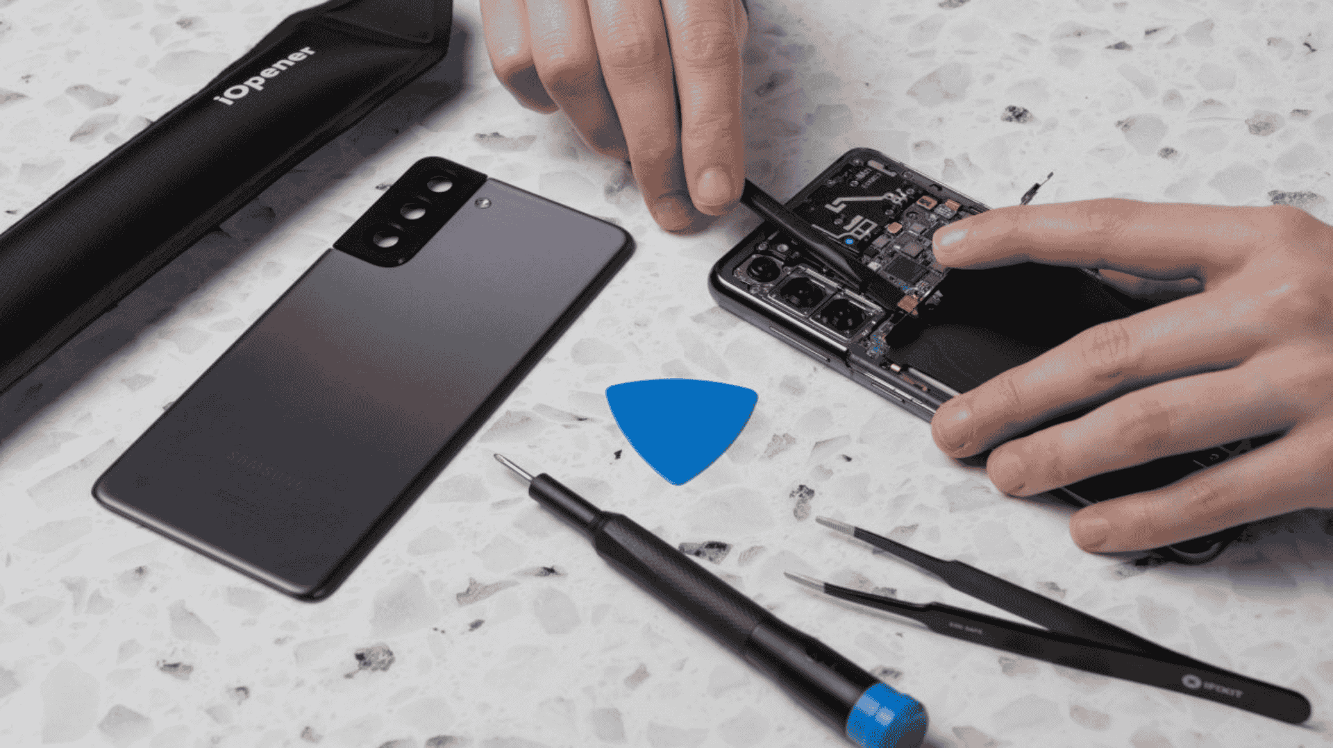 Samsung Galaxy Phone Repairs Near Me in Hackney